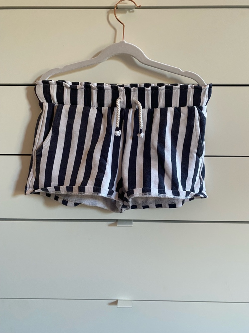 Zara Black & White Vertical Stripe Drawstring Girl Shorts Size 11-12 pockets